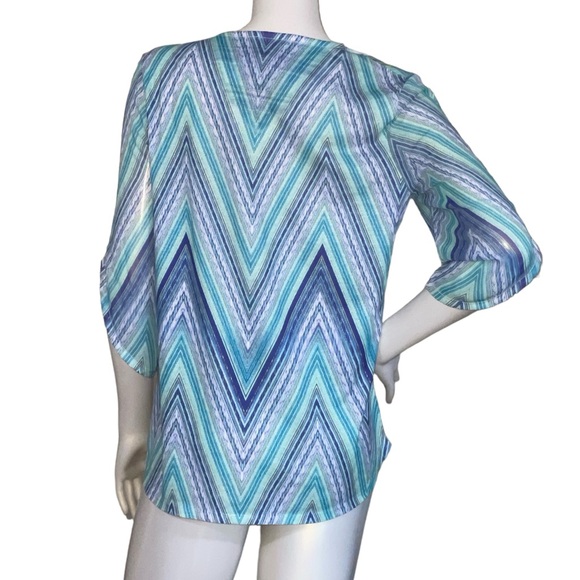 SOLD Chico's Blue Chevron Top SparkleV-Neck Sheer Slightly Flutter Sleeve Sz1 - Picture 3 of 7